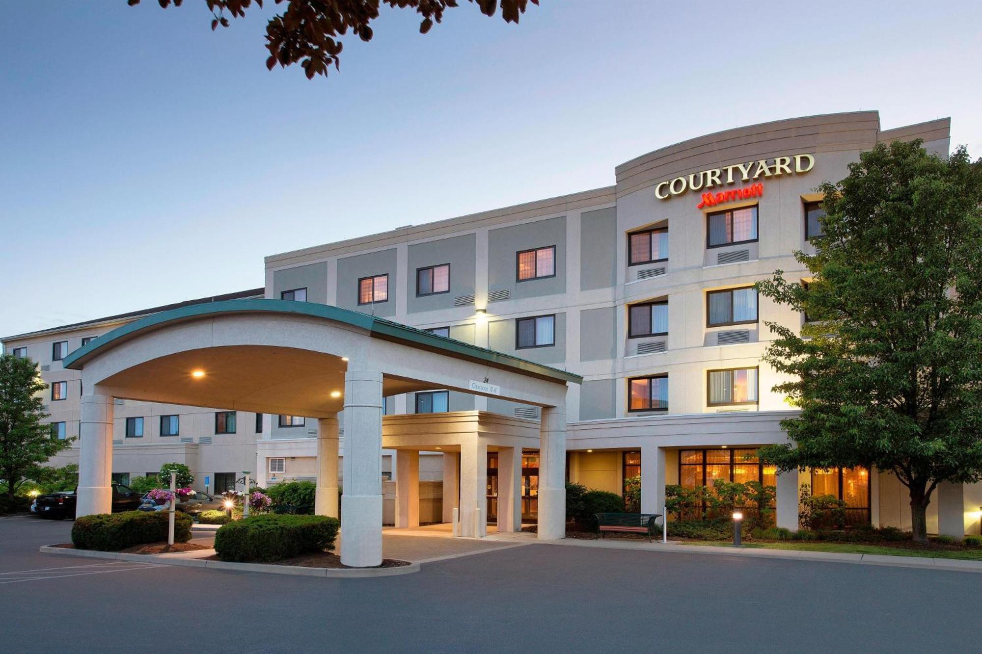Courtyard By Marriott Middletown Goshen Exterior foto